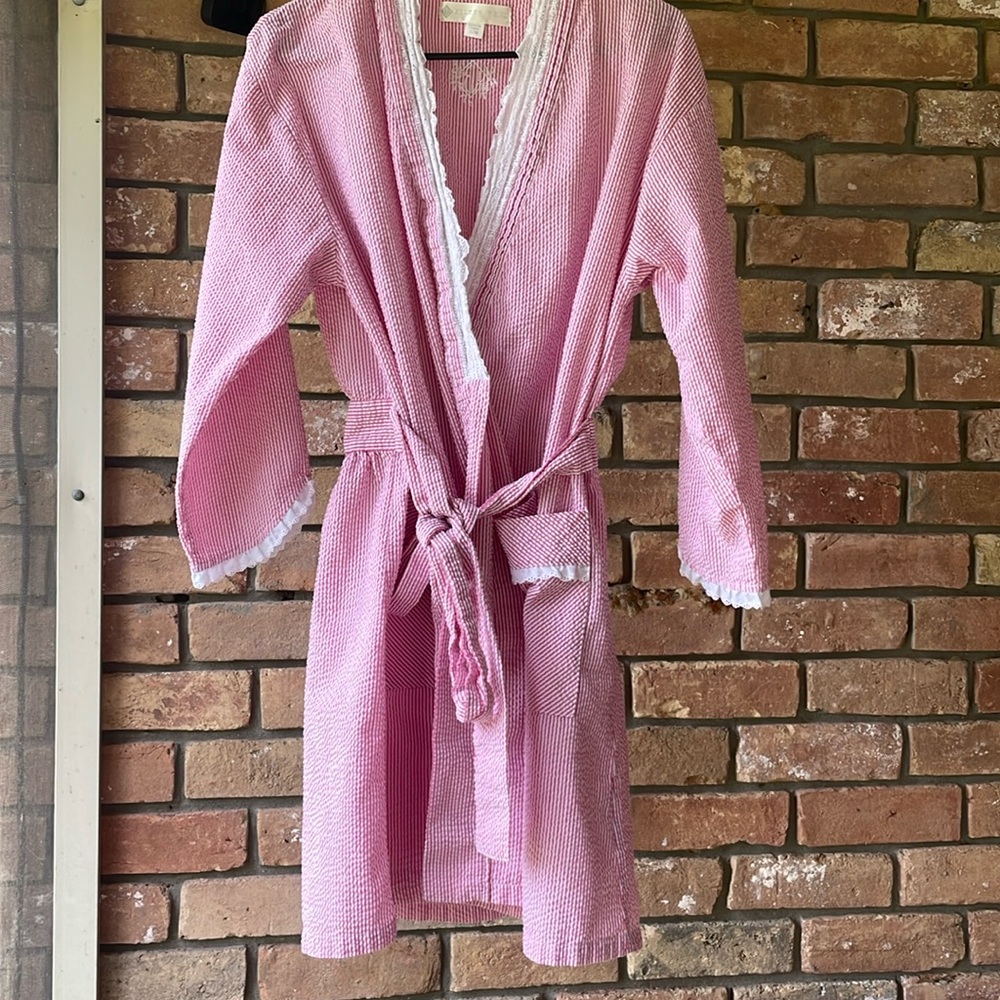 Eileen West Sweetheart Seersucker Short Robe long sleeve size S/M